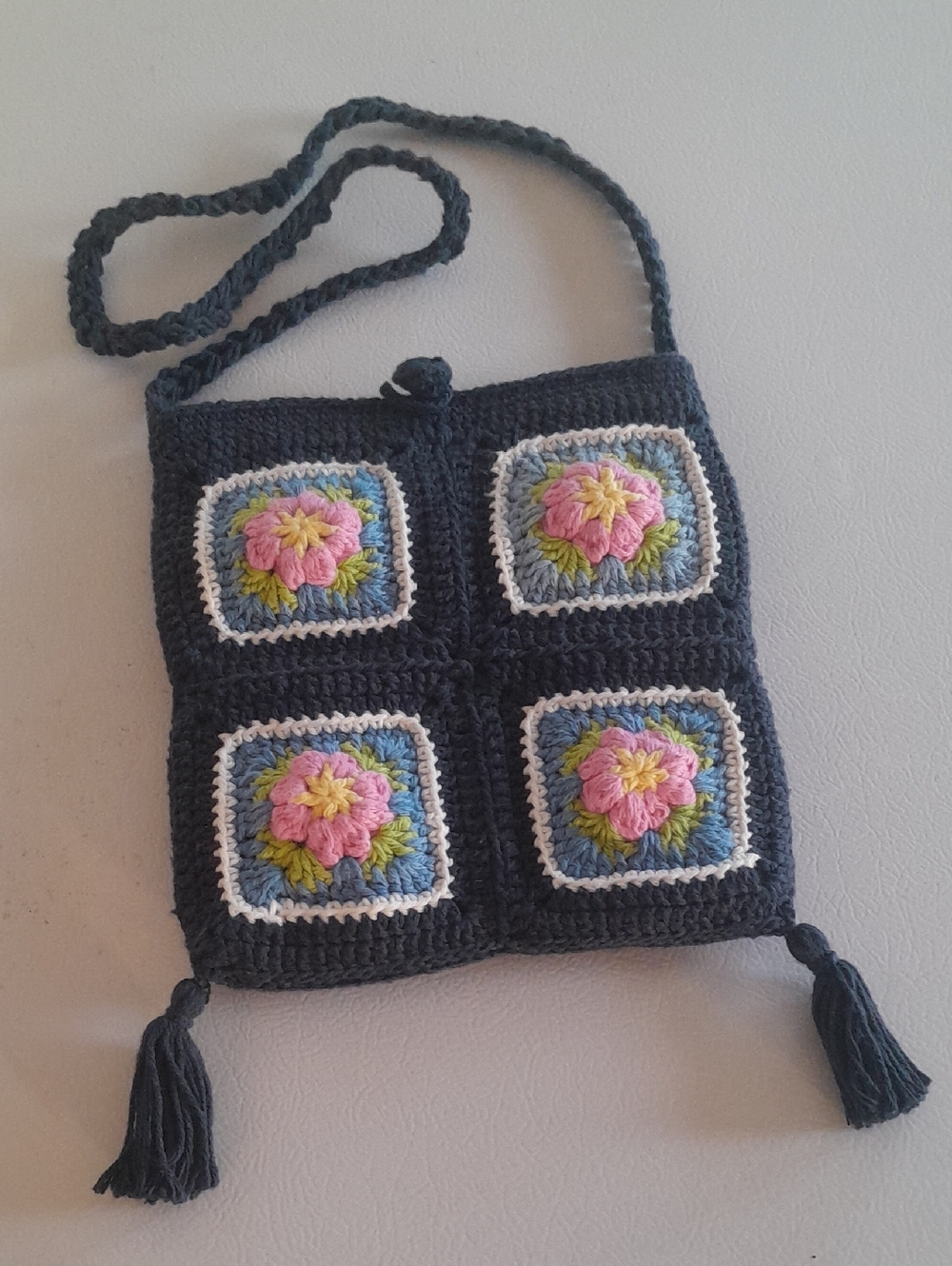 Handmade floral flower blue pink square pattern crochet bag tassel button